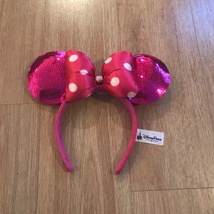 Disneyland Minnie hot pink headband ears